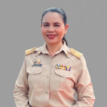 นางอุบล มีแสง